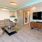 Luxurious In With Sauna Vakantiehuis