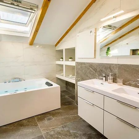 Casa de Férias Luxurious In With Sauna