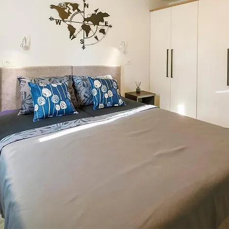 Luxurious In With Sauna * Split